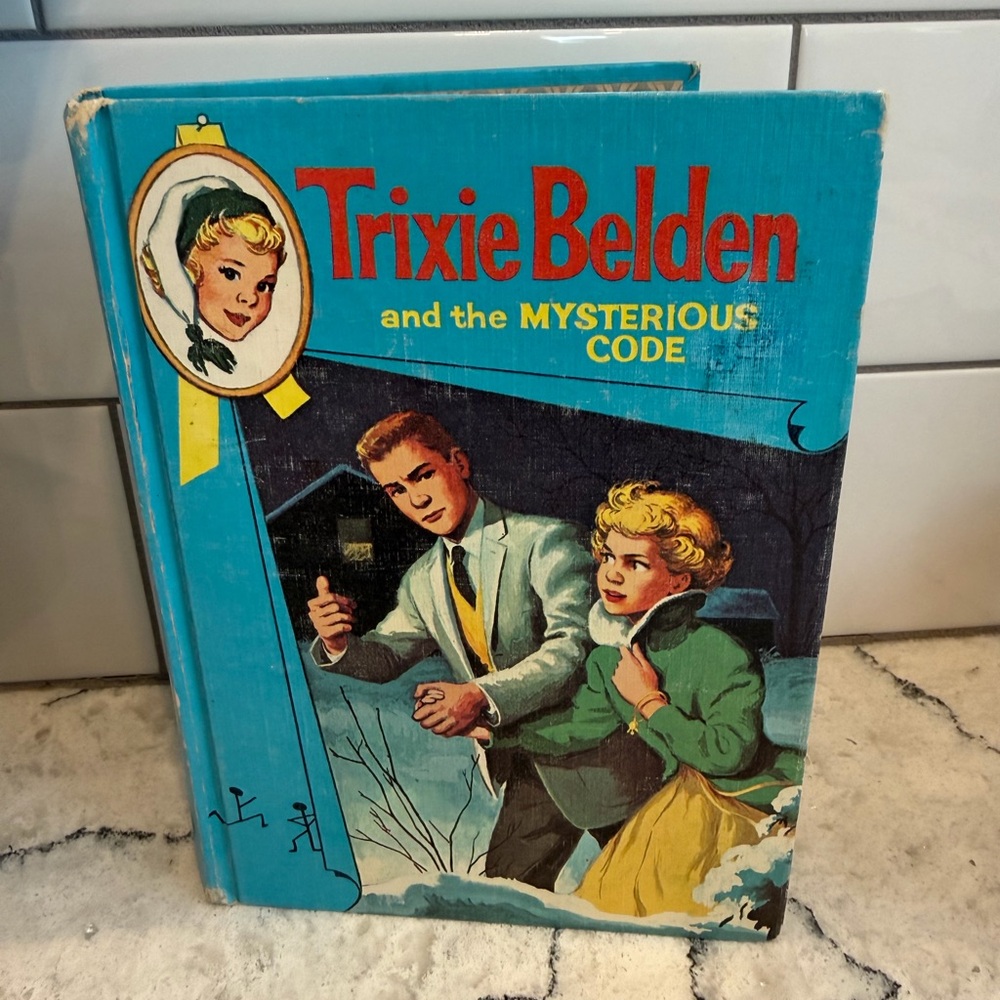 Trixie Belden and the Mysterious Code hardcover vintage Book 7